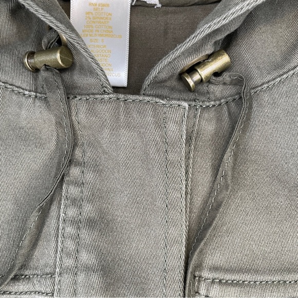 Matty M Cargo Vest - Olive Green - Picture 4 of 10